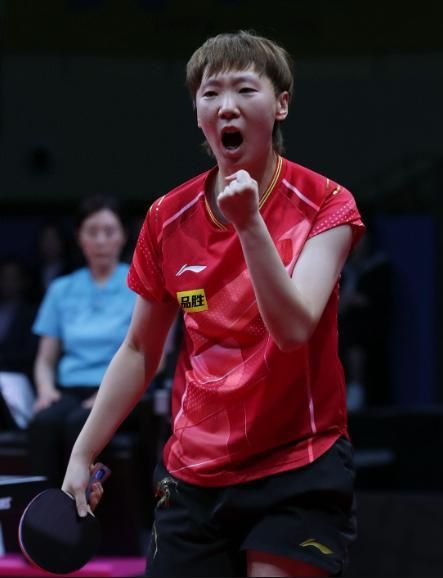 国乒最新战报!王曼昱单局11-5国乒18岁小将